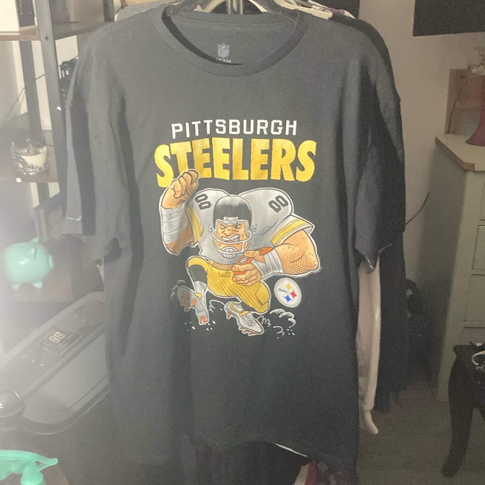 NFL Pittsburgh Steelers Black and Yellow Tee